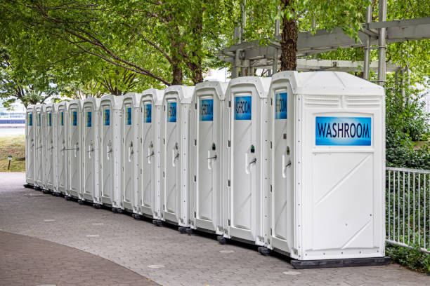 Best Porta potty delivery and setup  in North New Hyde Park, NY